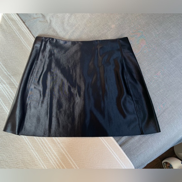 COS Satin Mini Skirt M - Picture 2 of 5